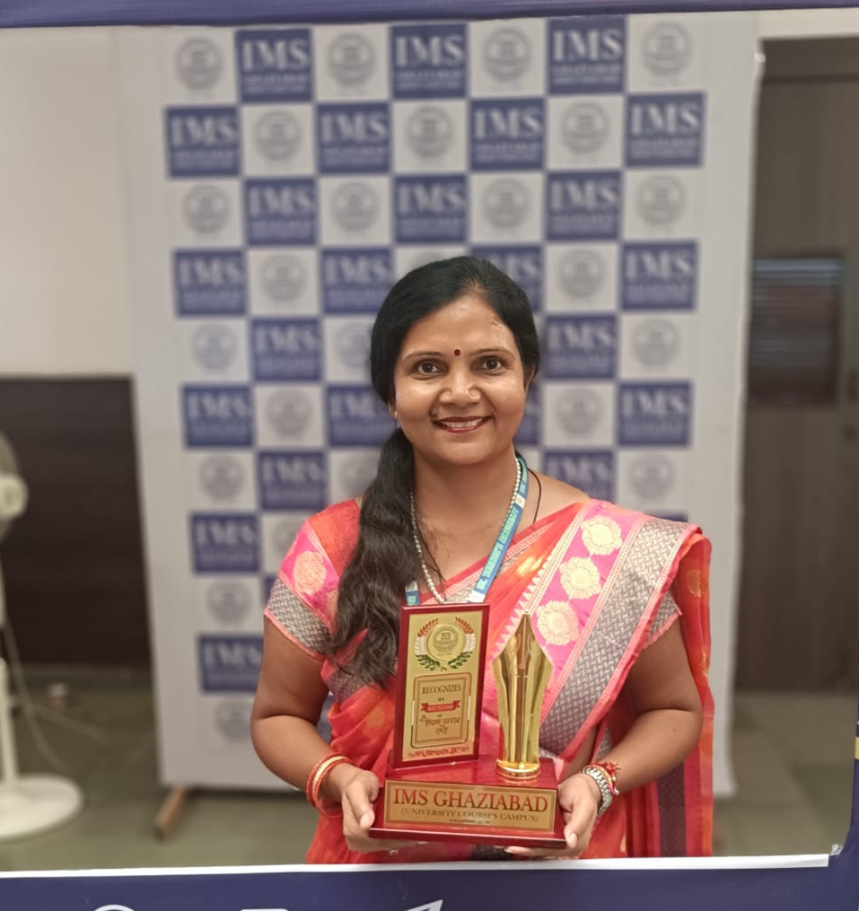 Mrs. Meenakshi Aeron